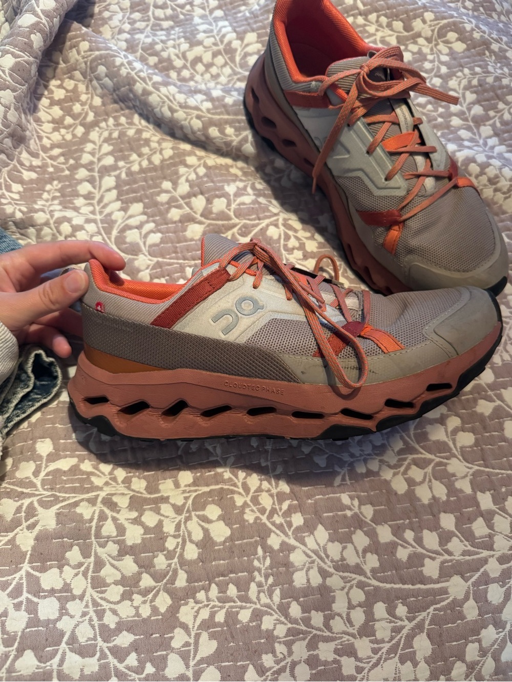 On Running Women’s Athletic Shoes in Beige and Coral Accents